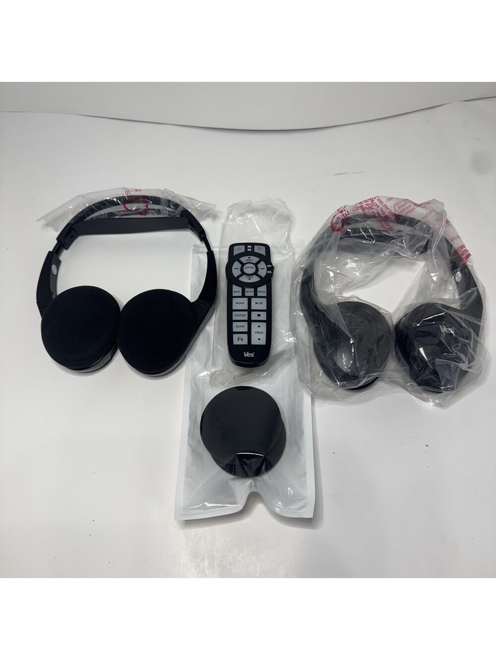 OEM Mopar VES 05107082AD 2 IR Wireless Headphones Remote Open Box New Pads